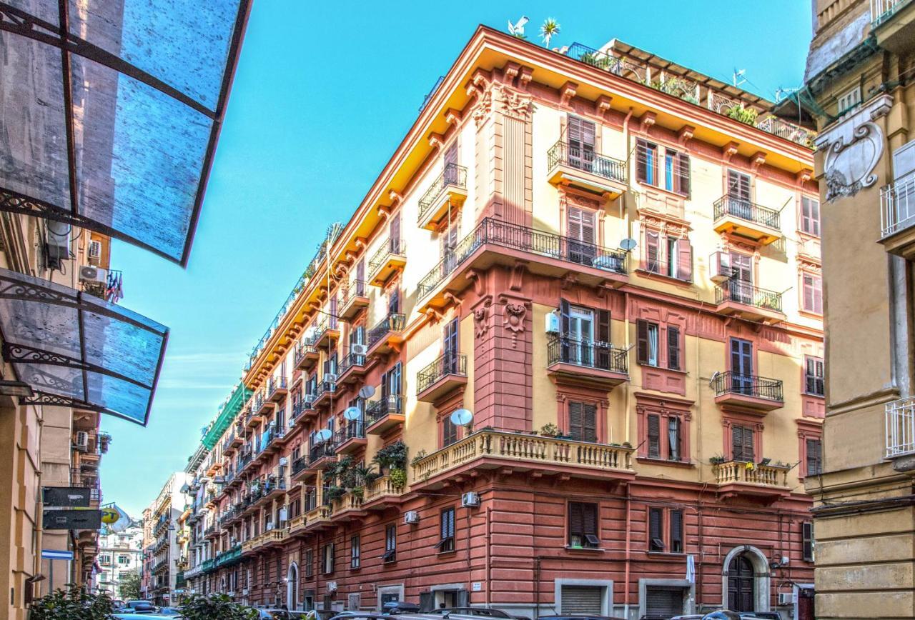 Ferdinando Arthouse Oversized Modern Apartment - By Gocce Team Napoli Eksteriør bilde