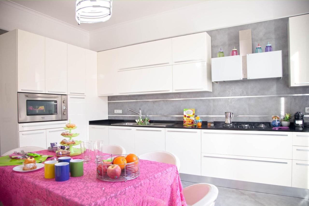 Ferdinando Arthouse Oversized Modern Apartment - By Gocce Team Napoli Eksteriør bilde